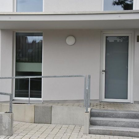 Antike & Modern Deluxe 2 Mit Terrasse Appartement Leipheim Buitenkant foto
